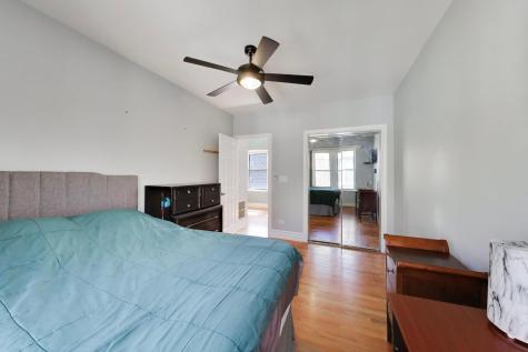 4722 North Kenneth Avenue Chicago IL 60630