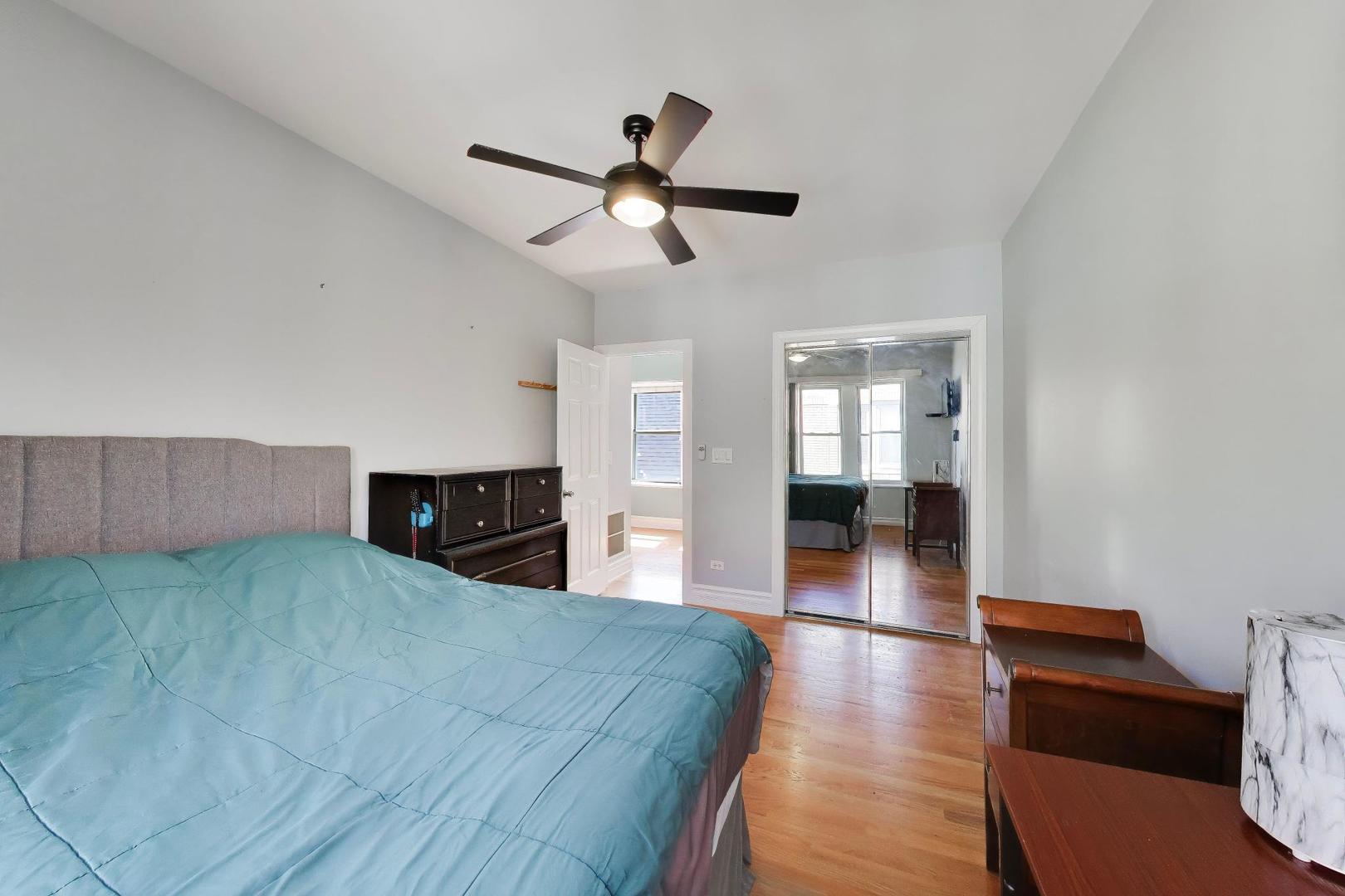 4722 North Kenneth Avenue Chicago IL 60630
