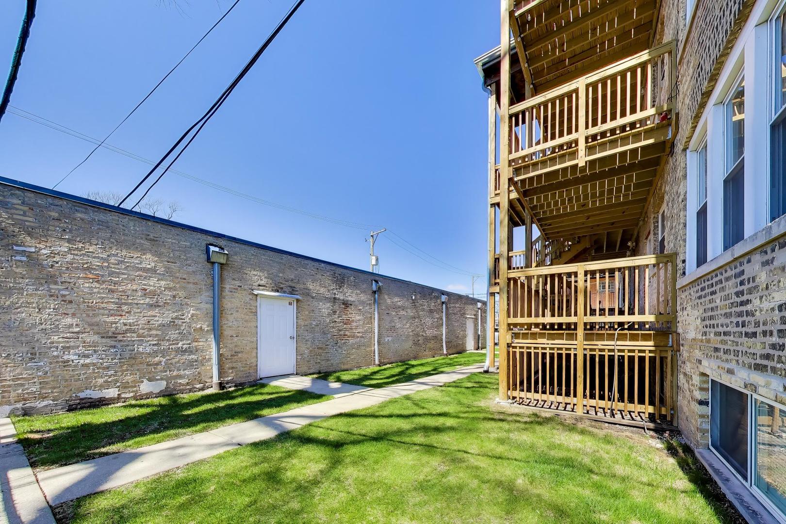 4722 North Kenneth Avenue Chicago IL 60630