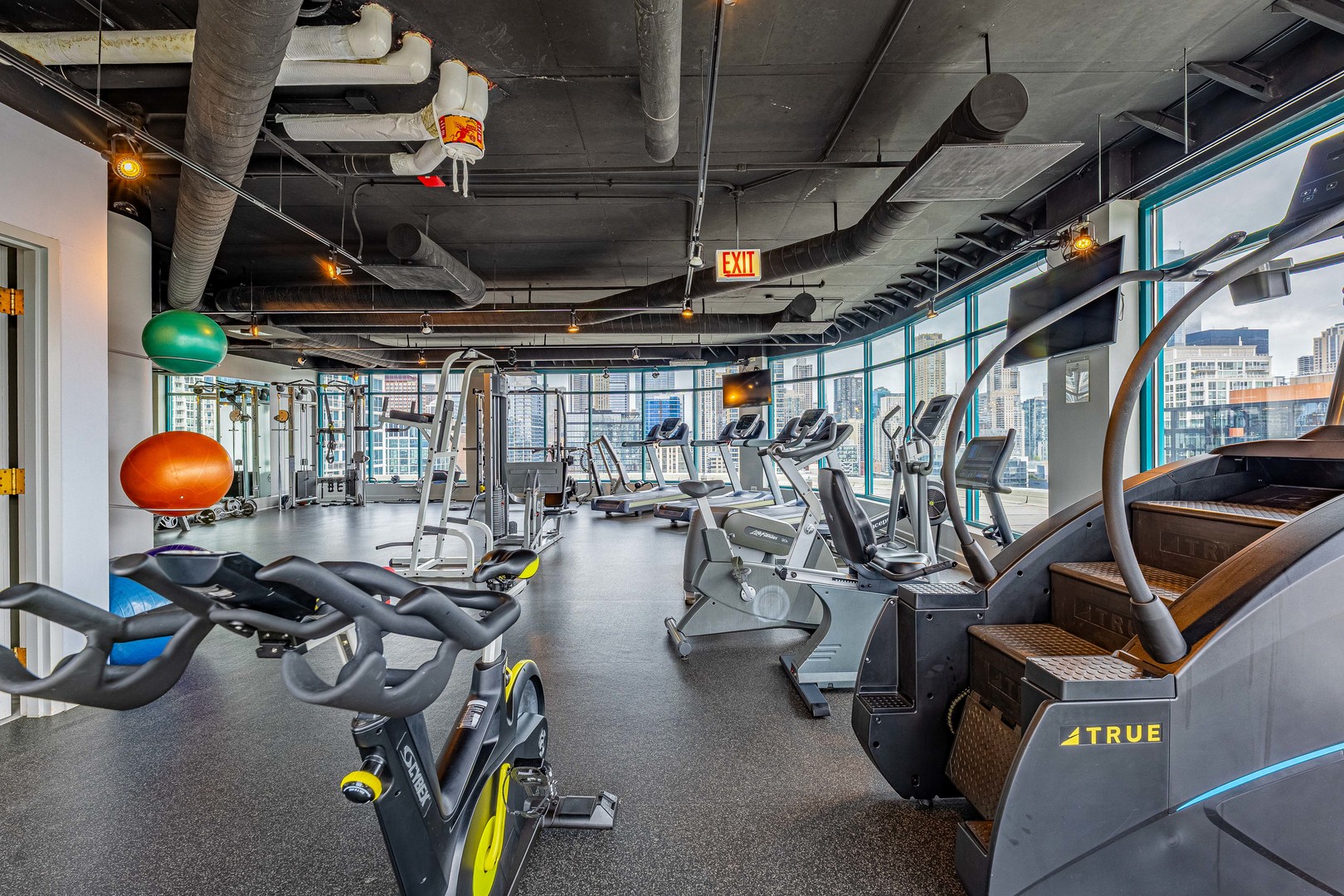 340 West Superior Street Chicago IL 60654