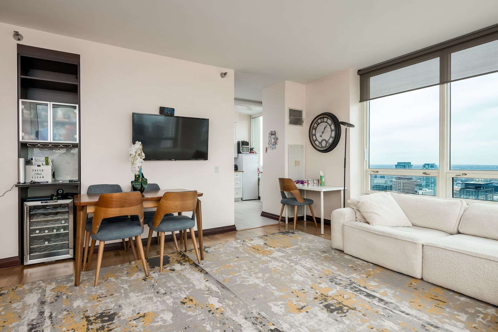 33 West Ontario Street Chicago IL 60654