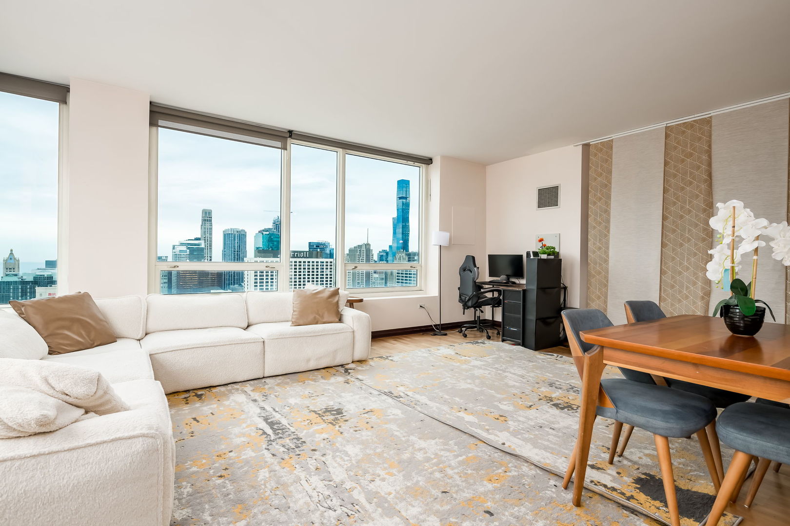 33 West Ontario Street Chicago IL 60654