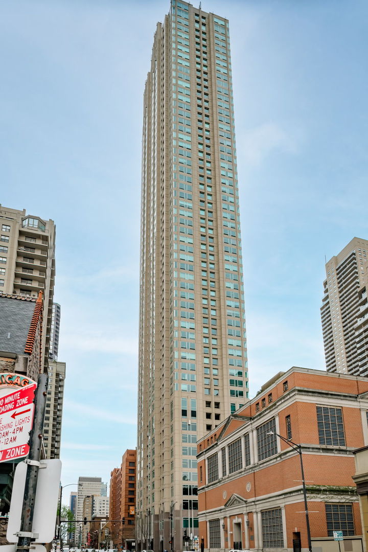33 West Ontario Street Chicago IL 60654