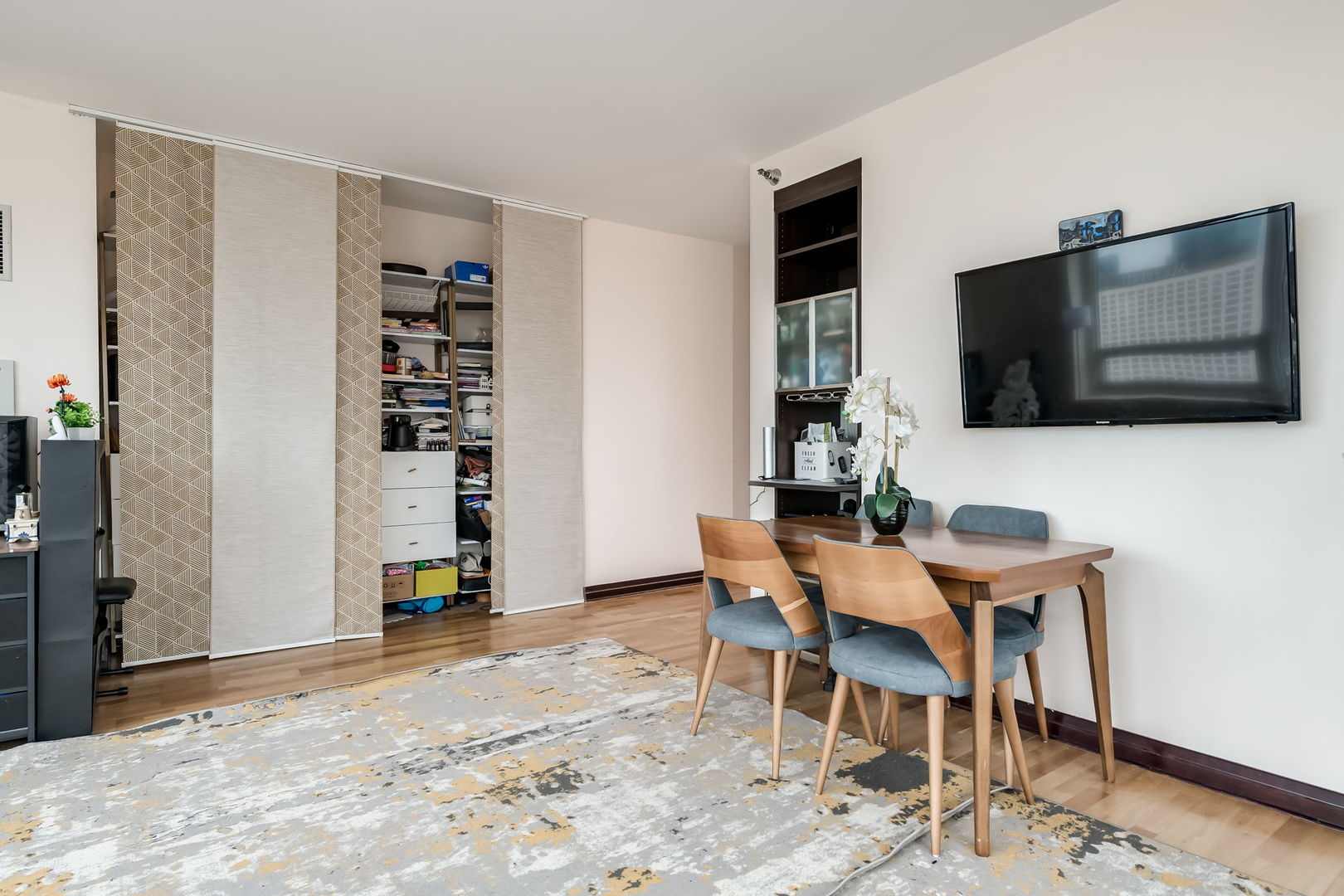 33 West Ontario Street Chicago IL 60654