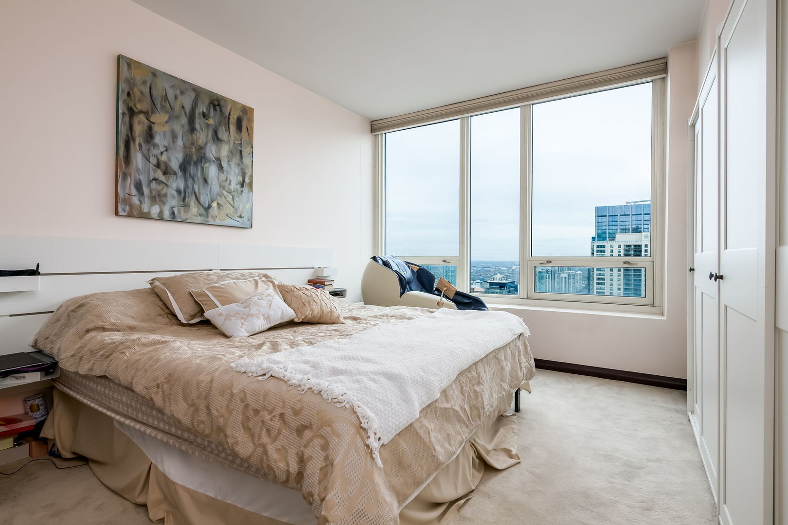 33 West Ontario Street Chicago IL 60654