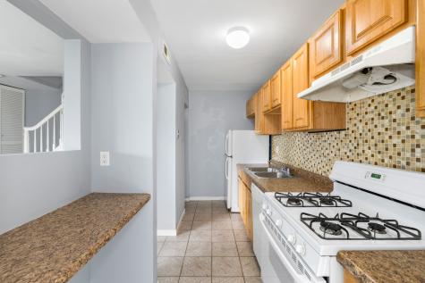 9 Fernwood Drive Bolingbrook IL 60440