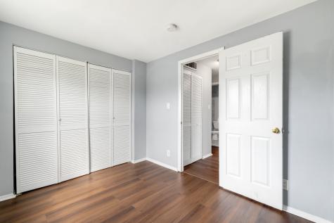 9 Fernwood Drive Bolingbrook IL 60440