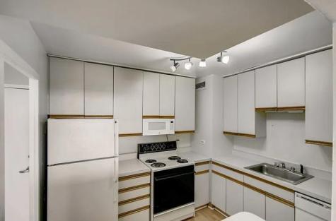 6301 North Sheridan Road Chicago IL 60660
