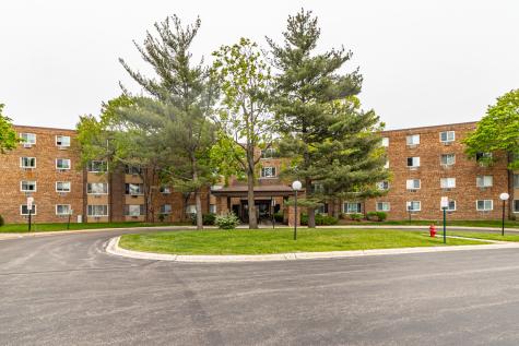 1475 Rebecca Drive Hoffman Estates IL 60194