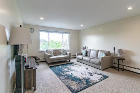 1475 Rebecca Drive Hoffman Estates IL 60194