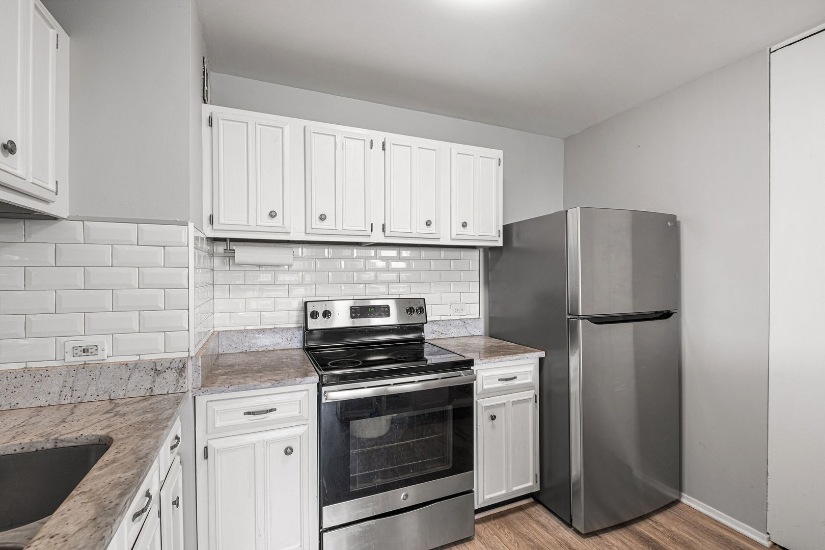 4343 North Clarendon Avenue Chicago IL 60613