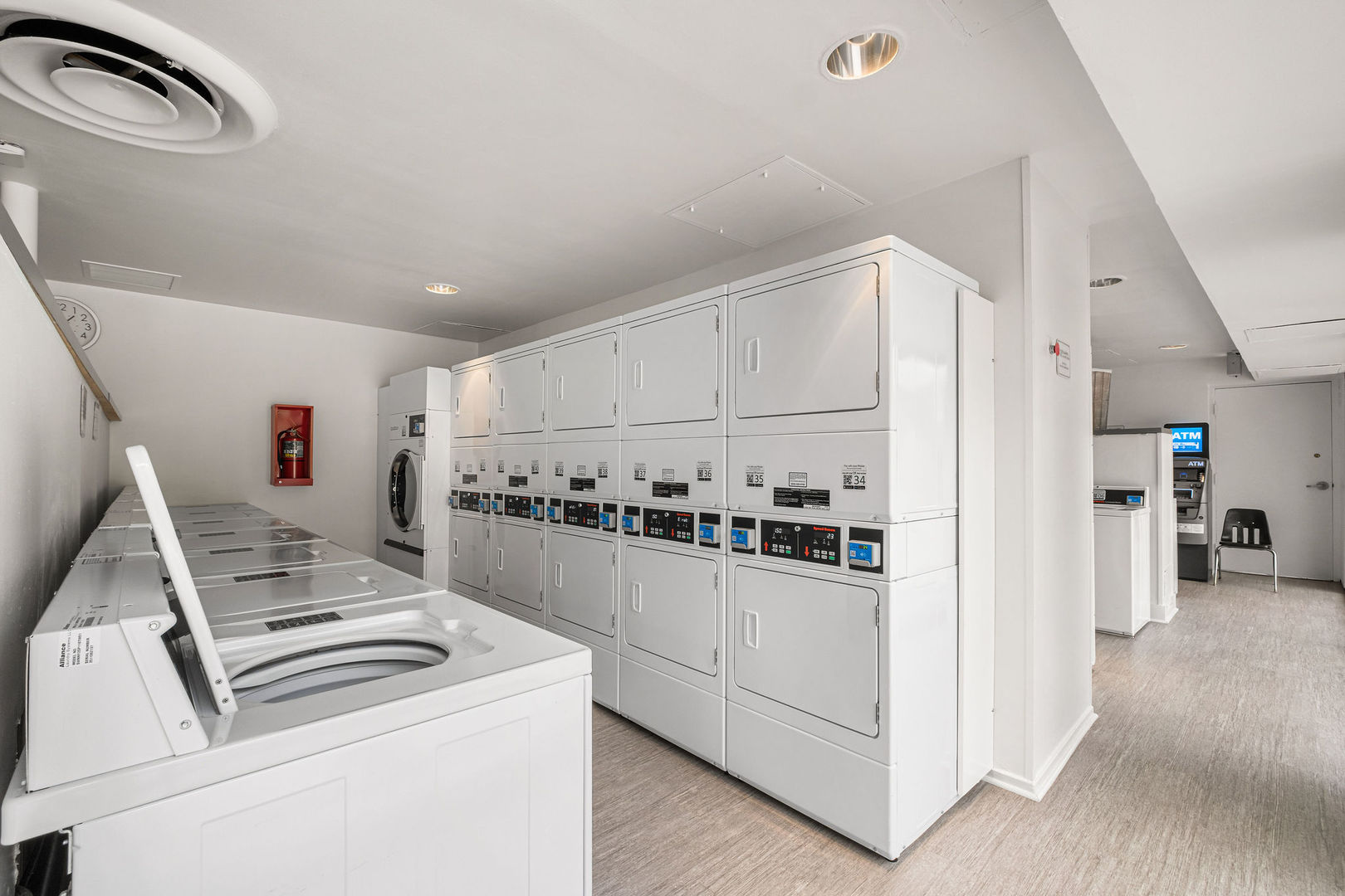 4343 North Clarendon Avenue Chicago IL 60613