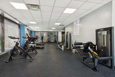 4343 North Clarendon Avenue Chicago IL 60613