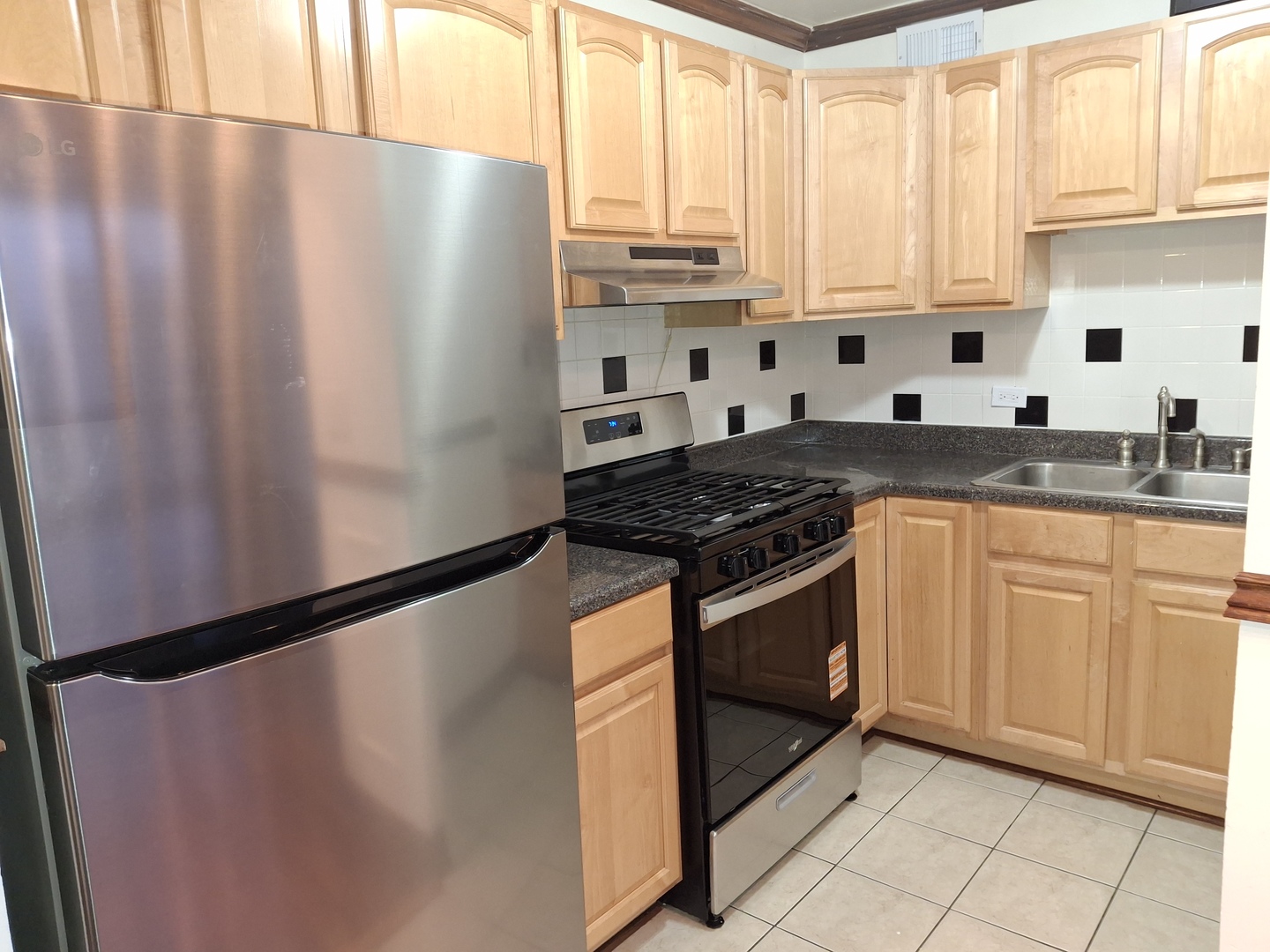 2605 South Indiana Avenue Chicago IL 60616