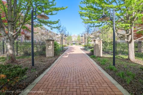 2671 Stone Circle Geneva IL 60134