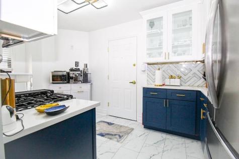 7321 South South Shore Drive Chicago IL 60649
