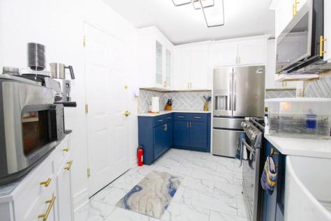 7321 South South Shore Drive Chicago IL 60649