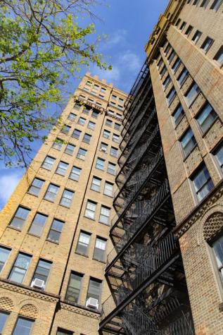 7321 South South Shore Drive Chicago IL 60649