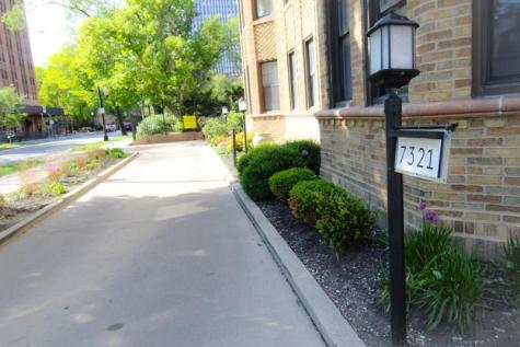 7321 South South Shore Drive Chicago IL 60649