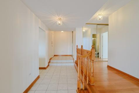 8815 West Golf Road Niles IL 60714
