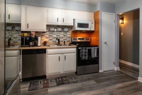 700 North Bruce Lane Glenwood IL 60425