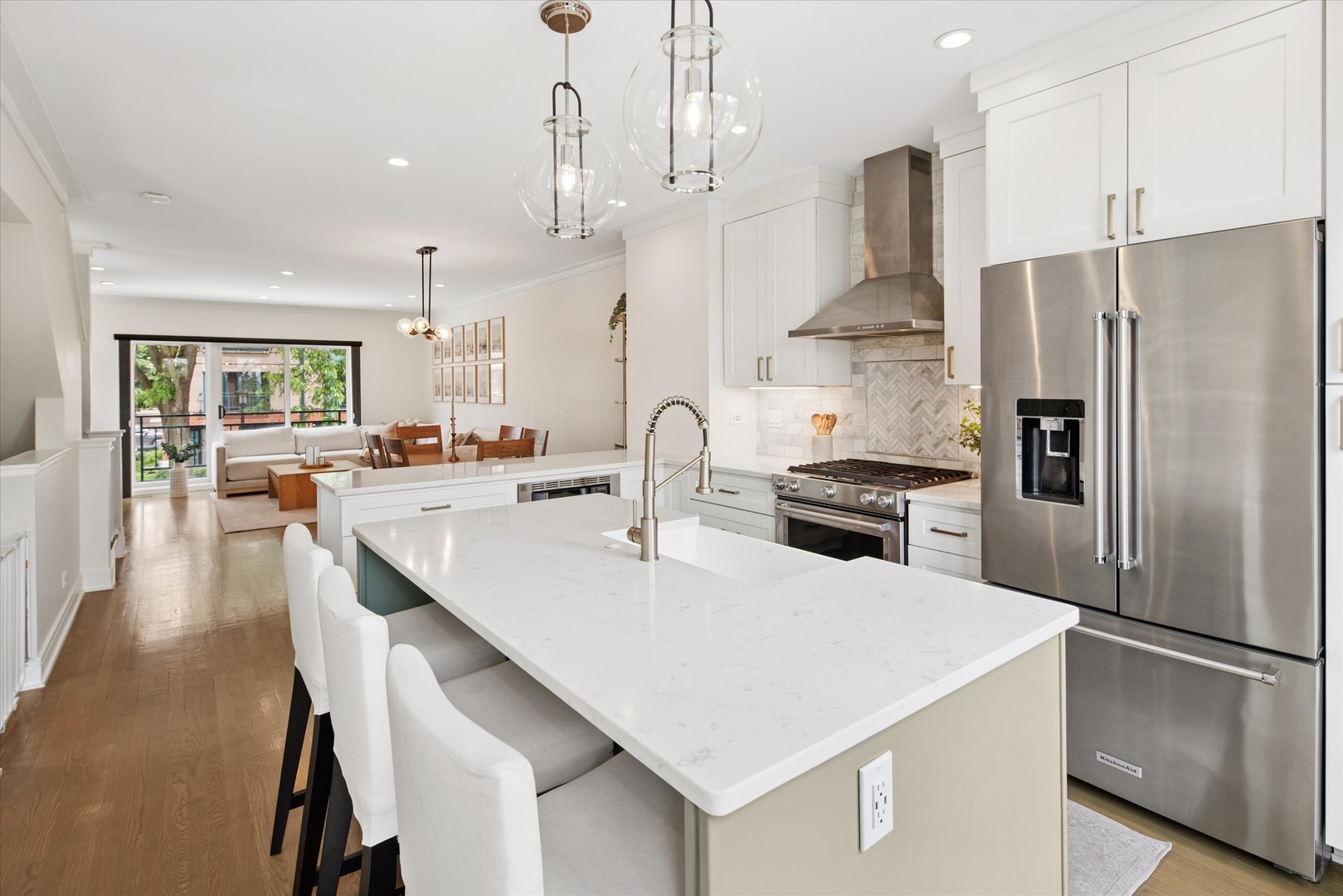 1341 South Clark Street Chicago IL 60605