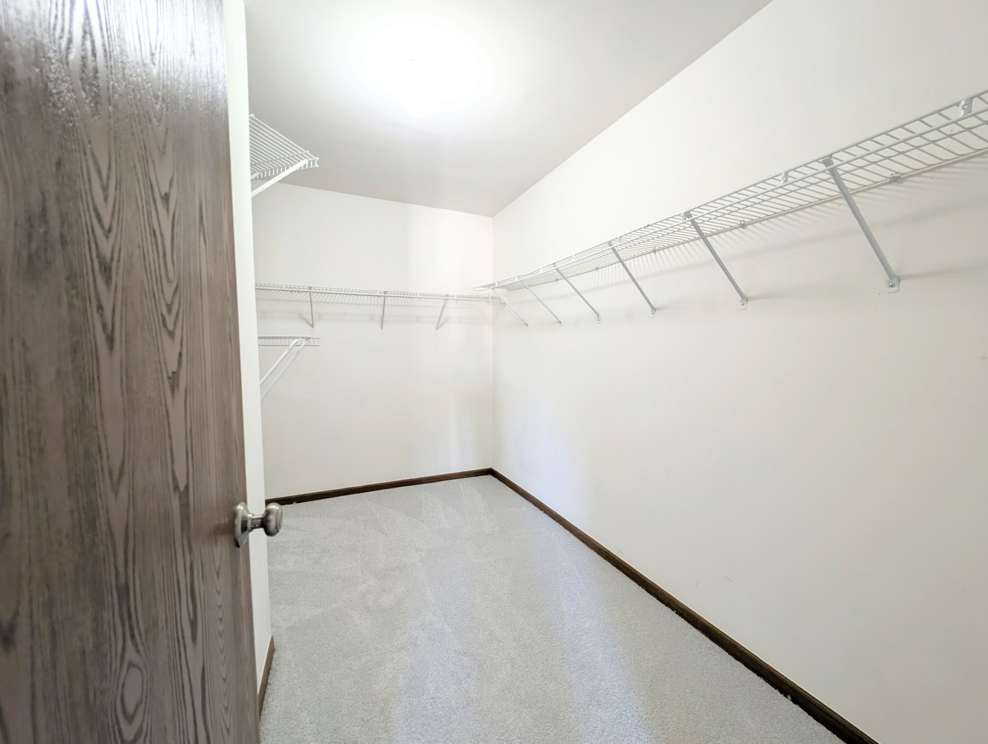 1751 Sleepy Hollow Court Schaumburg IL 60195