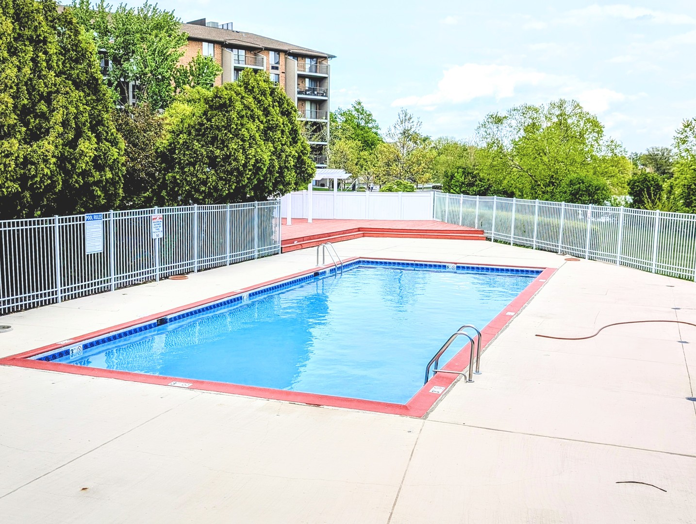 1751 Sleepy Hollow Court Schaumburg IL 60195