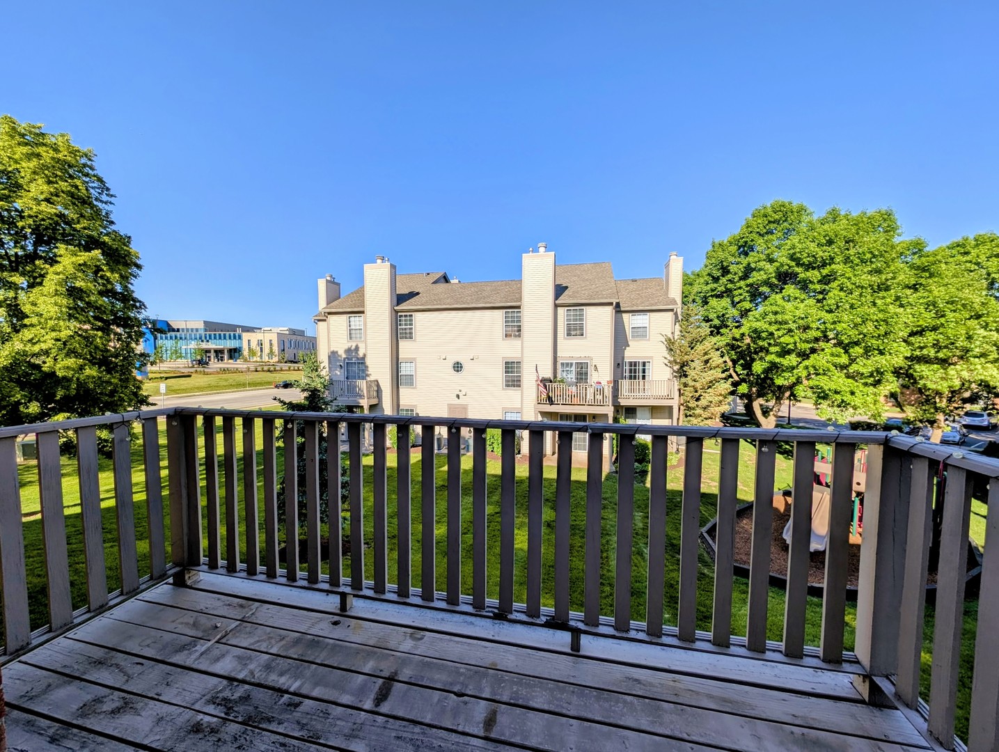 1751 Sleepy Hollow Court Schaumburg IL 60195