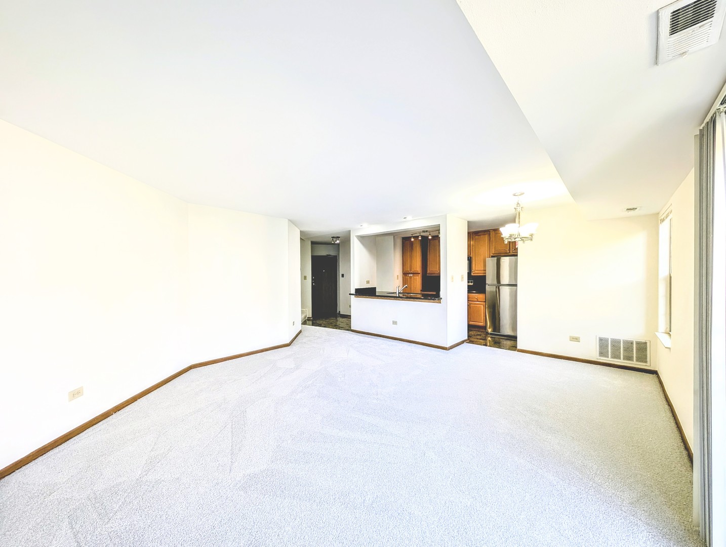 1751 Sleepy Hollow Court Schaumburg IL 60195