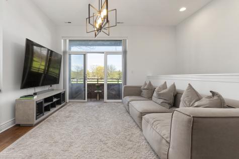 2409 West Catalpa Avenue Chicago IL 60625