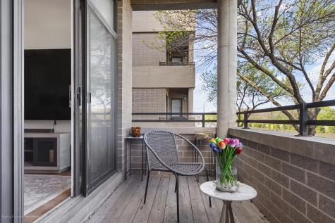 2409 West Catalpa Avenue Chicago IL 60625