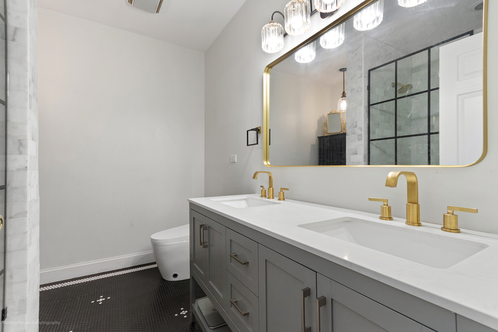 2409 West Catalpa Avenue Chicago IL 60625