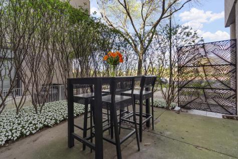 2409 West Catalpa Avenue Chicago IL 60625