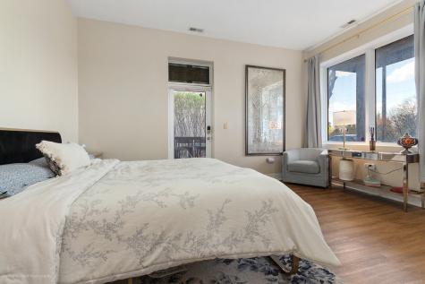 2409 West Catalpa Avenue Chicago IL 60625