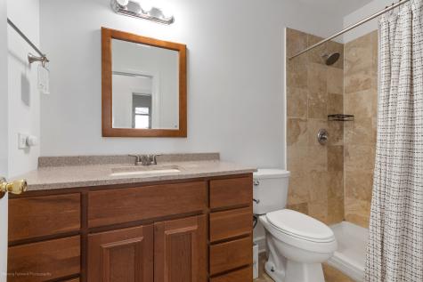 2409 West Catalpa Avenue Chicago IL 60625
