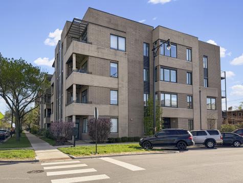 2409 West Catalpa Avenue Chicago IL 60625
