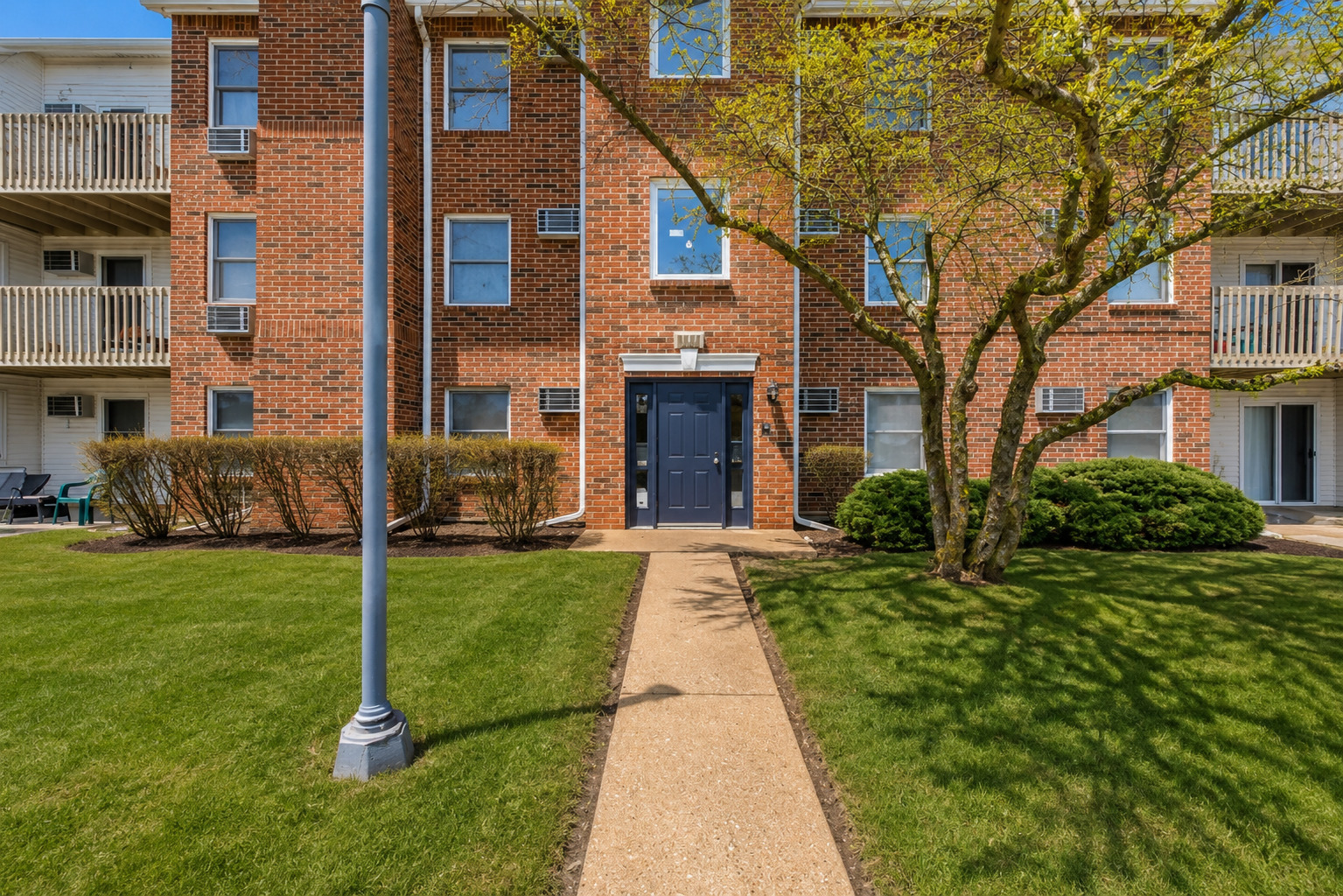 1332 Cunat Court Lake In The Hills IL 60156