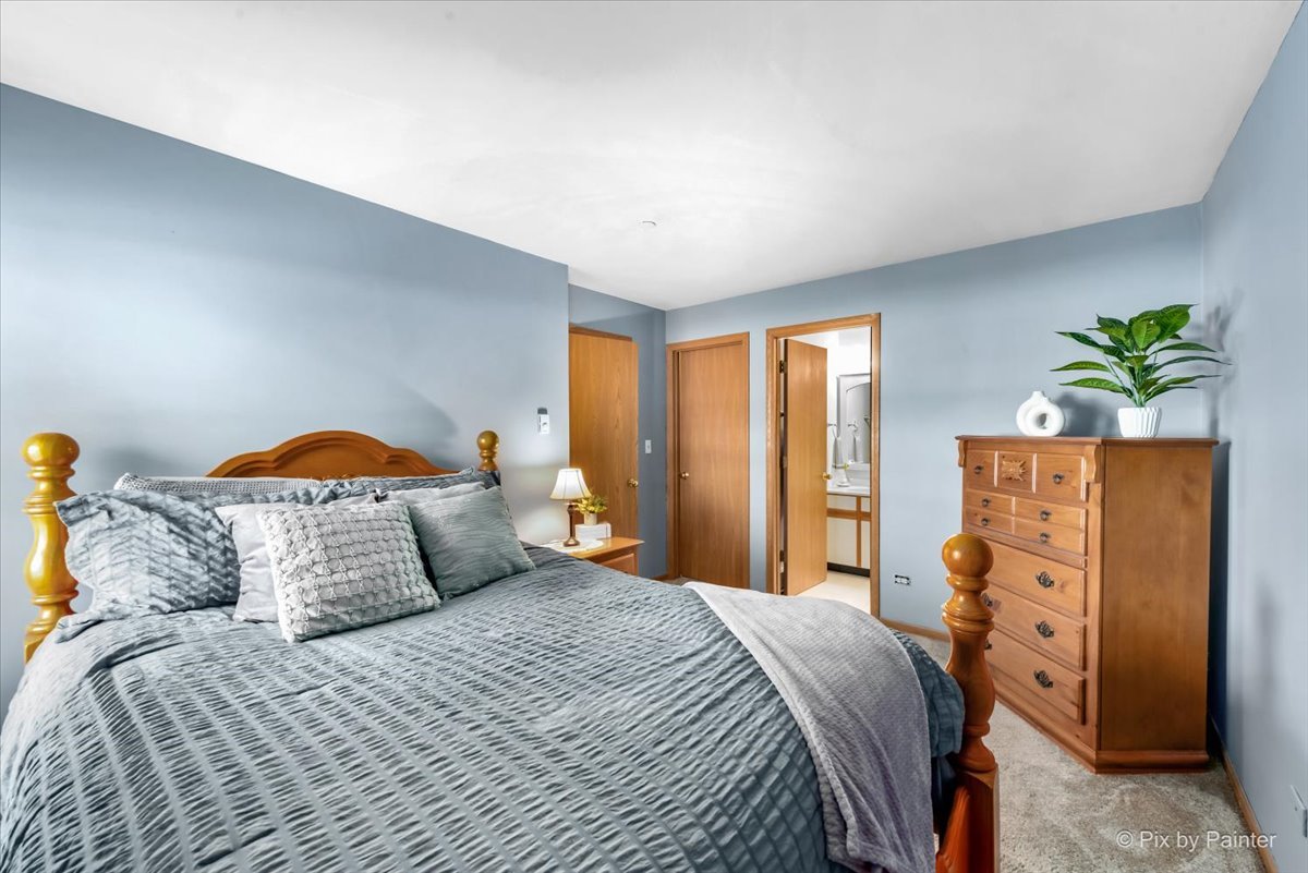 1332 Cunat Court Lake In The Hills IL 60156