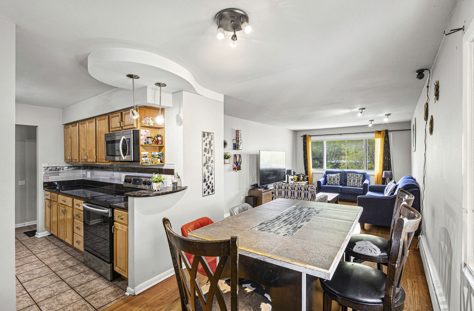 3201 West Balmoral Avenue Chicago IL 60625