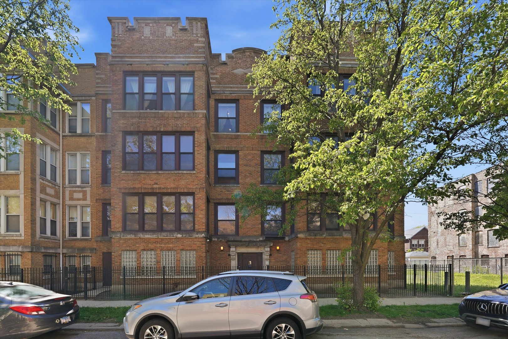 4740 South Ingleside Avenue Chicago IL 60615
