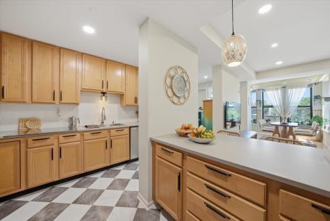 4740 South Ingleside Avenue Chicago IL 60615