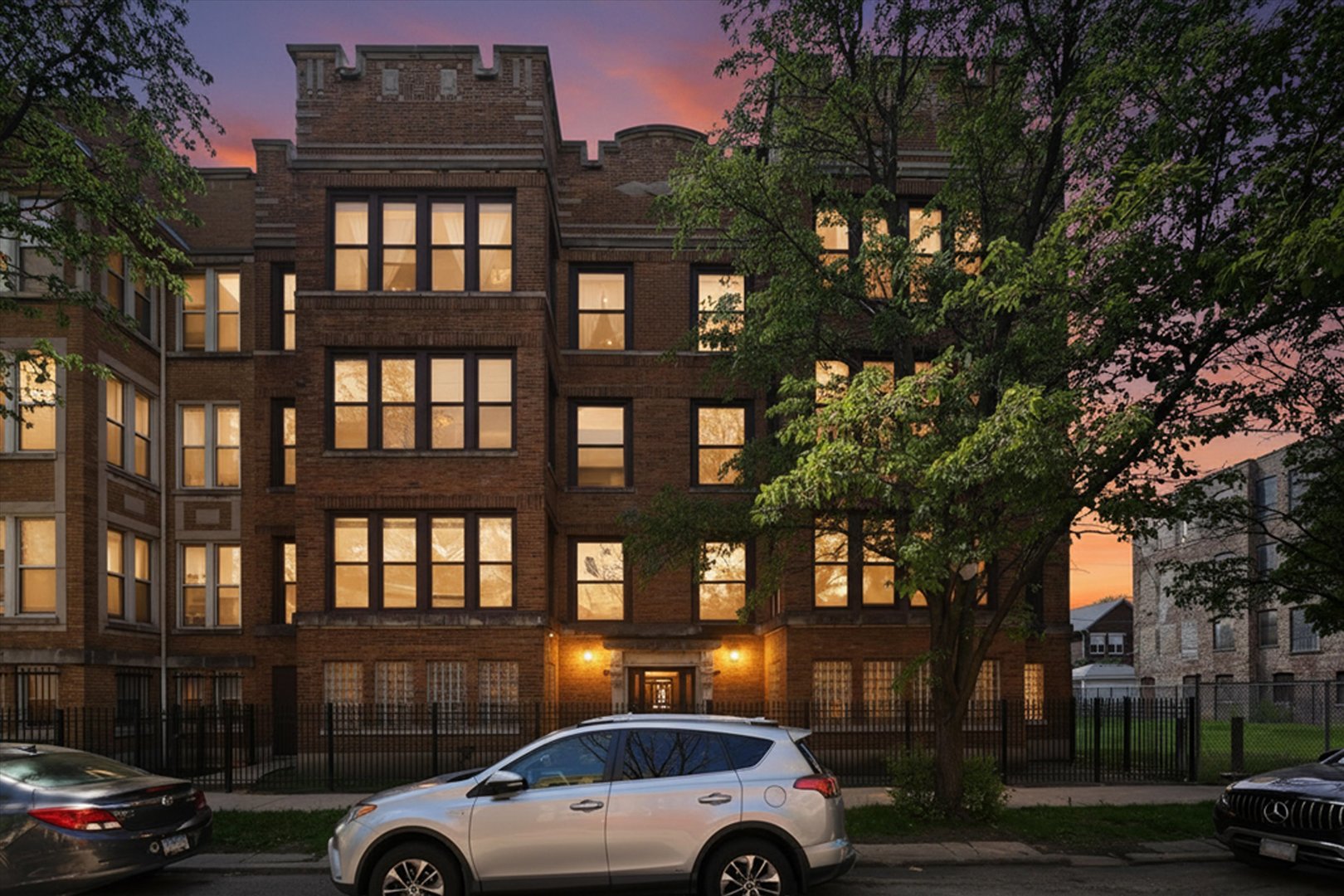 4740 South Ingleside Avenue Chicago IL 60615