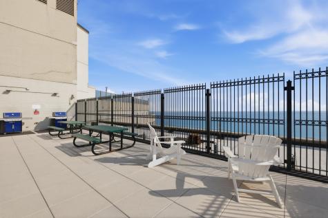 2626 North Lakeview Avenue Chicago IL 60614