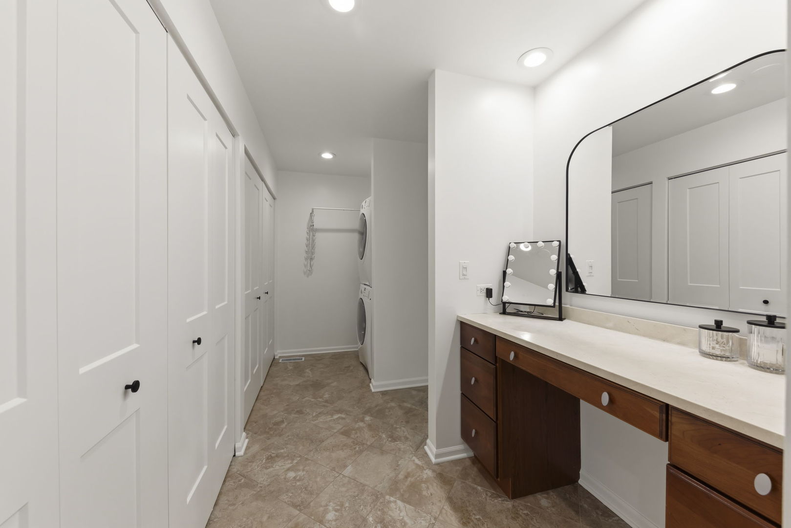 1921 Wexford Circle Wheaton IL 60189
