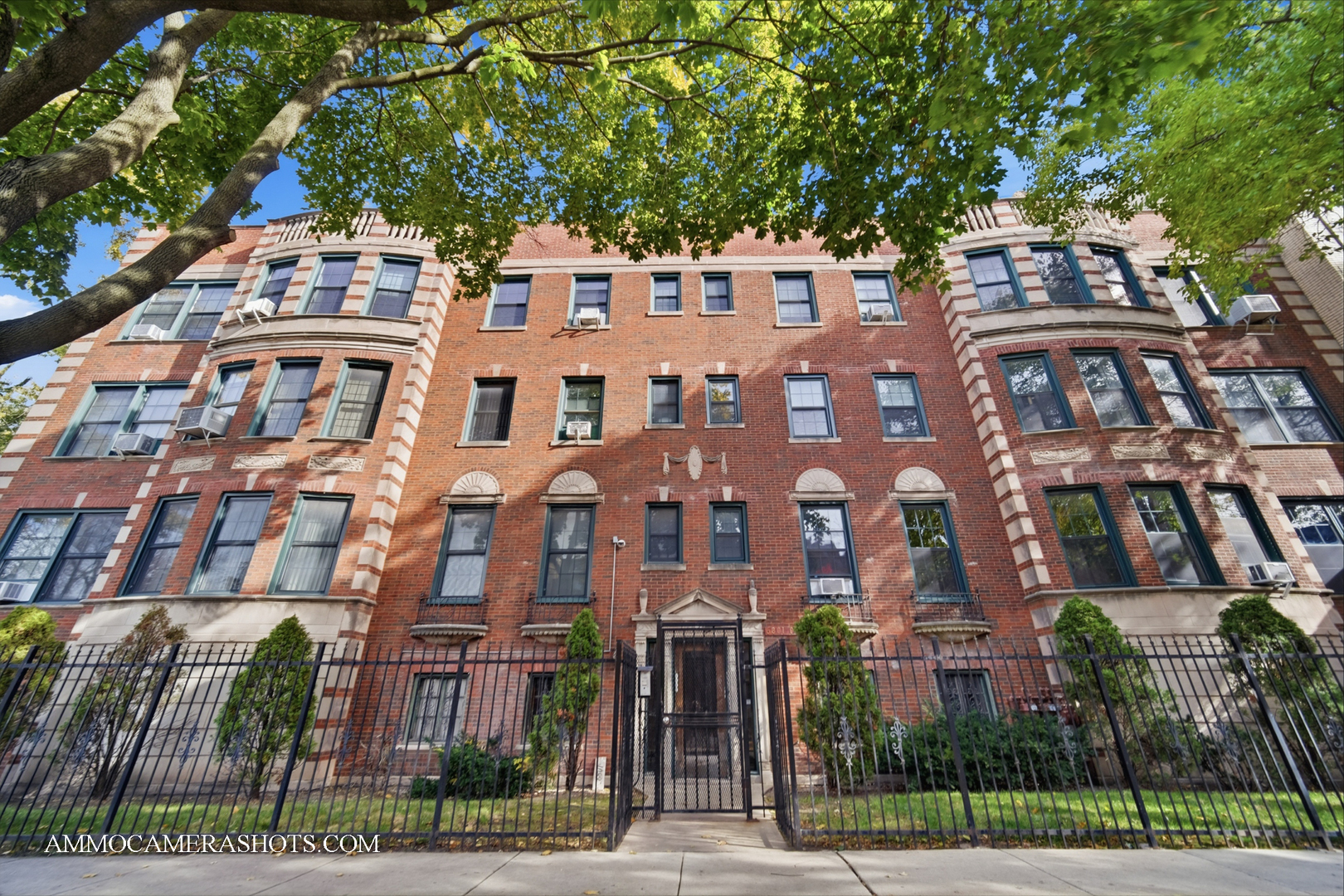 6807 South Paxton Avenue Chicago IL 60649