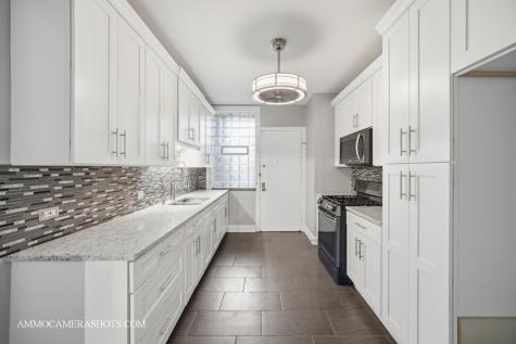 6807 South Paxton Avenue Chicago IL 60649