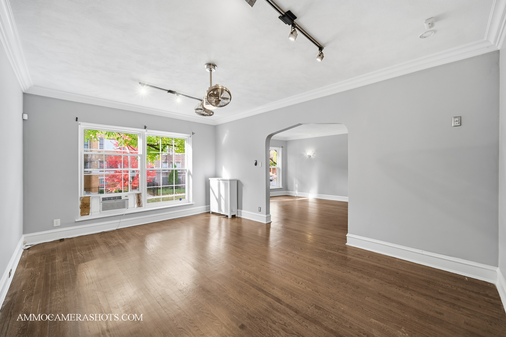 6807 South Paxton Avenue Chicago IL 60649
