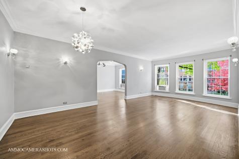 6807 South Paxton Avenue Chicago IL 60649