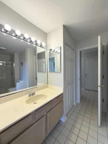 1145 Bristol Lane Buffalo Grove IL 60089
